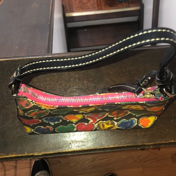 Dooney & Bourke Scribble Crayon Hearts Leather Pochette Bag Purse Y2K - Picture 5 of 12